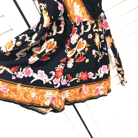 Xhilaration Shorts Romper - Picture 2 of 6